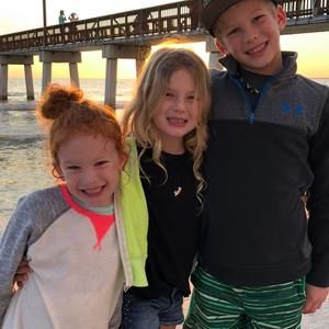 Meet your Posher, Danielle